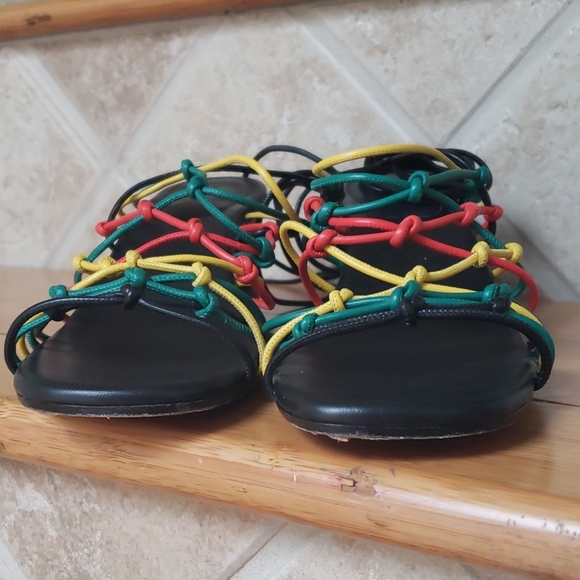 Chloe Runway Black Rainbow Sandals! size 10 - Picture 11 of 11